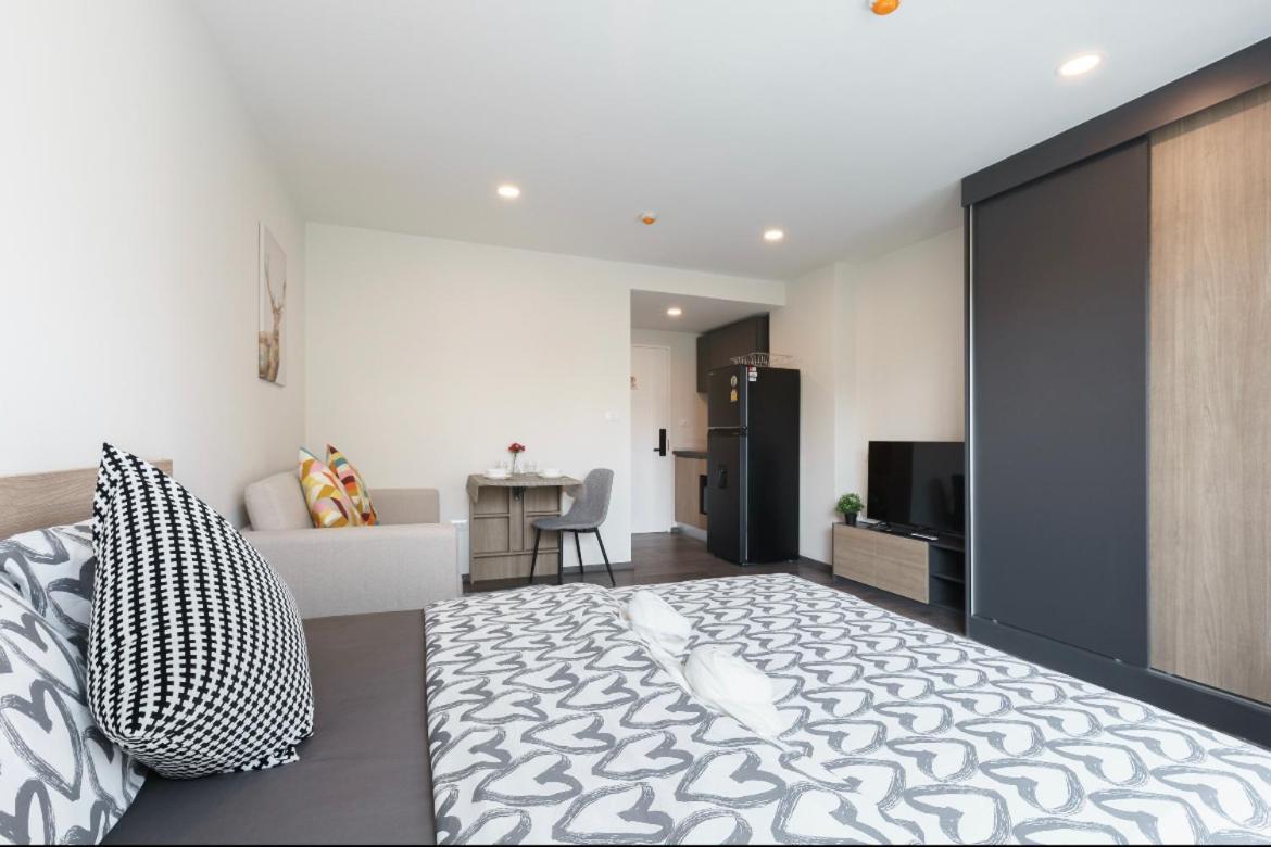 Appartement 沙吞sathon-charoen Nakhon精品公寓 *