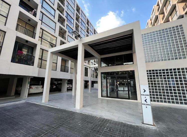 Appartement 沙吞sathon-charoen Nakhon精品公寓